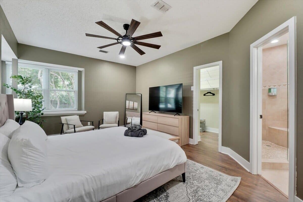 5 Schlafzimmer, Bügeleisen/Bügelbrett, WLAN, Bettwäsche