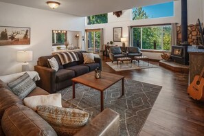 Smart-TV, peis og kontorer