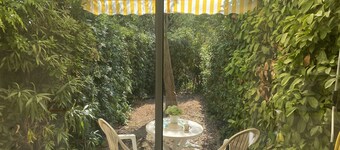 Studio with parking space and garden