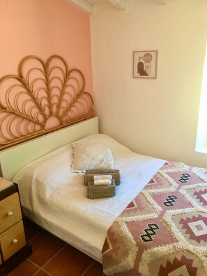 2 bedrooms, WiFi - Modern Farmhouse "CASITA AYO" South of Melides (Giz Santo Andre)