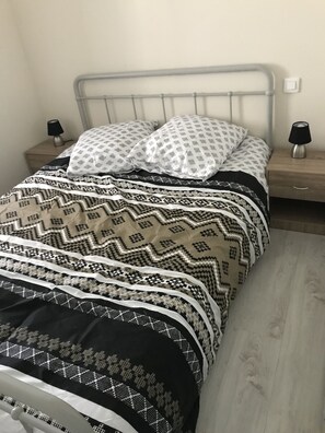 3 chambres, bureau, lit parapluie, Wi-Fi gratuit