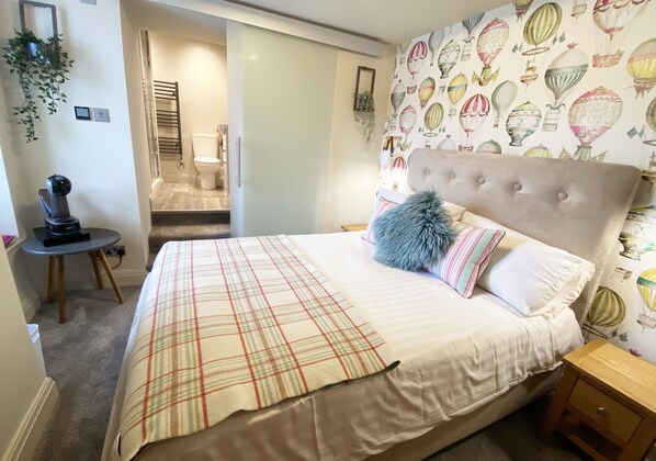 ห้องเบสิกดับเบิล | 1 ห้องนอน, เครื่องนอนระด�ับพรีเมียม, มินิบาร์ฟรี, โต๊ะทำงาน