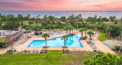 Private hot tub| Golf Cart