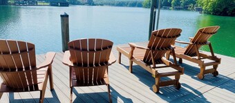 Modern Lakeside Cabin with Stunning Views and Deep Water Access! Pet friendly!