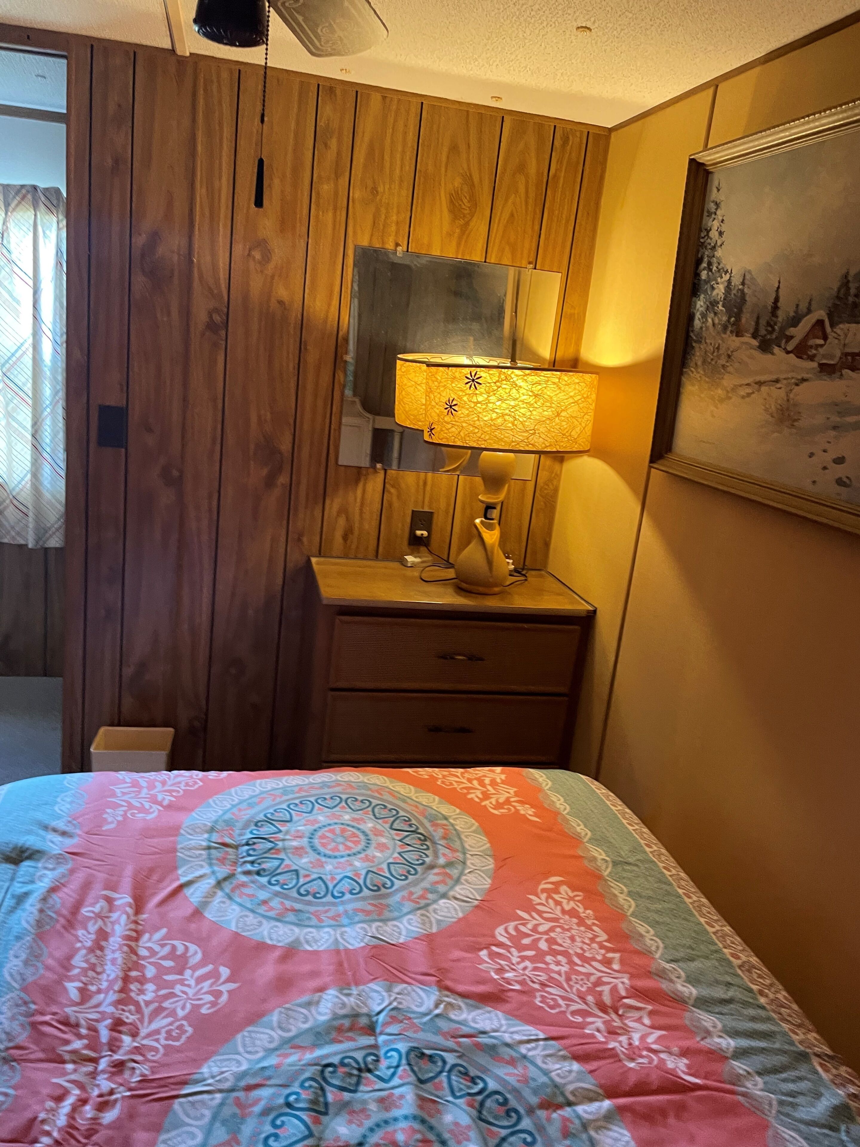 3 bedrooms, travel crib, free WiFi, bed sheets