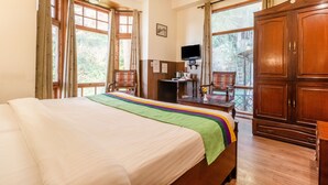 Standard Room | Desk, soundproofing, iron/ironing board (on request) - Treebo The Alpine Heritage Residency (Shimla)