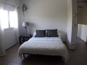 4 slaapkamers, een bureau