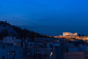 Studio, 1 Queen Bed | Garden - Topfloor Getaway Balcony&hot Tub+acropolis View (Athens)