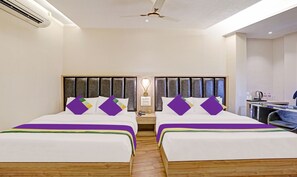 Deluxe Double Room - Treebo Premium Widlor Boutique (Mumbai)