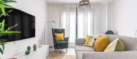 Smart-tv, böcker och datorskärmar