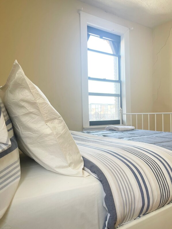 2 bedrooms, WiFi, bed sheets