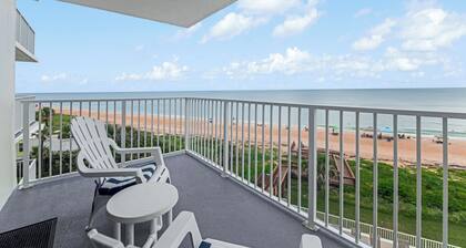Updated Oceanfront Condo! Come and Relax by the Sea!
