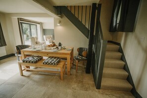 Dining - Luxury Rural Holiday Cottage With Log Burner (Buxton)