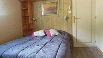 Bügeleisen/Bügelbrett, Reisekinderbett