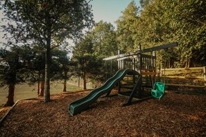 Children’s area - Countryside views, Rural first floor cottage (Buxton)