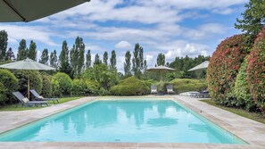 Piscine extérieure, piscine chauffée