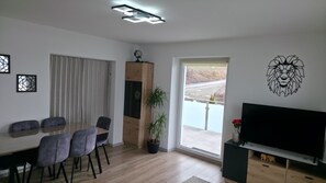 Dining - villa with panoramic view (Oberwang)