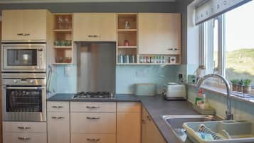 Dishwasher, highchair