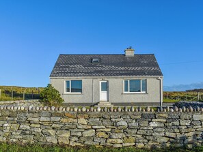 Exterior - 4 bedroom accommodation in Upper Barvas (Upper Barvas)