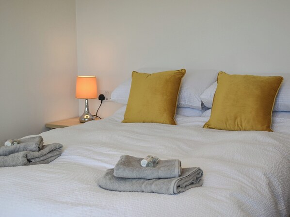 4 Schlafzimmer, kostenloses WLAN, Bettwäsche