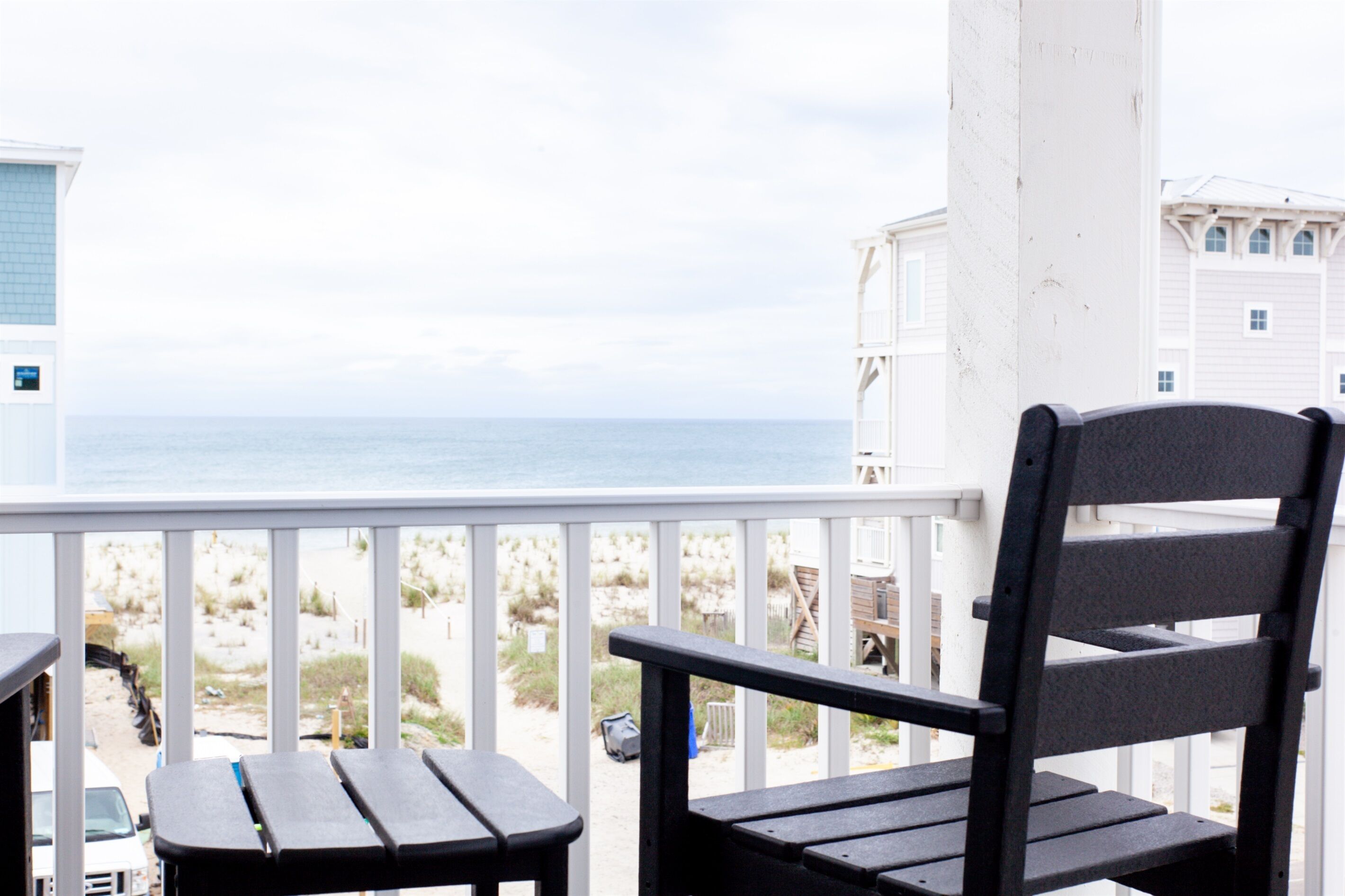 Location! | Pool | Parking | Elevator | Sleeps 18
