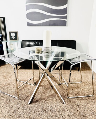 Main Central Avenue Basement Studio