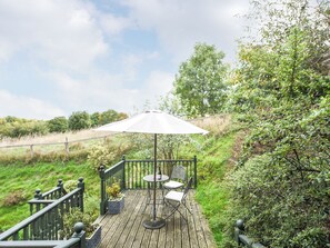 Terrace/patio - The Corn House -UK41271 (Hook-a-Gate, near Shrewsbury)