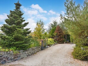 Property grounds - 3 bedroom accommodation in Fisherford, near Inverurie (Fisherford, near Inverurie)