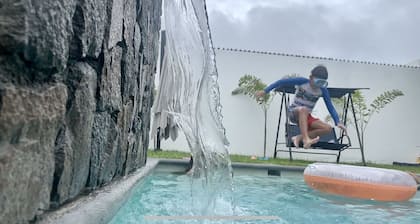 Casa del Río - Residencia de Lujo con pisicina grande y cascada