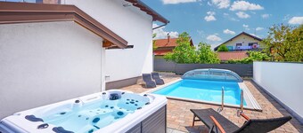 Preciosa casa en Dugo Selo con jacuzzi