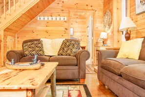 Smart TV, fireplace, DVD player, table football