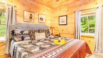 3 slaapkamers, een strijkplank/strijkijzer, reisbedje, gratis wifi