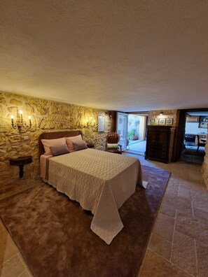 2 bedrooms, free WiFi