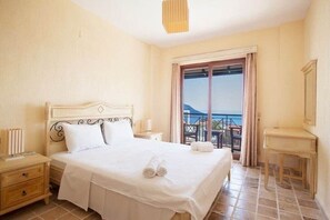 3 Schlafzimmer, Schreibtisch, Bügeleisen/Bügelbrett, kostenloses WLAN