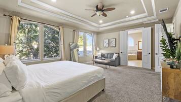 5 bedrooms, desk, iron/ironing board, free WiFi