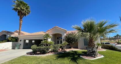 Golf Course Oasis w/private pool --- close to everything
