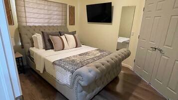 4 chambres, fer et planche à repasser, Wi-Fi gratuit, draps fournis