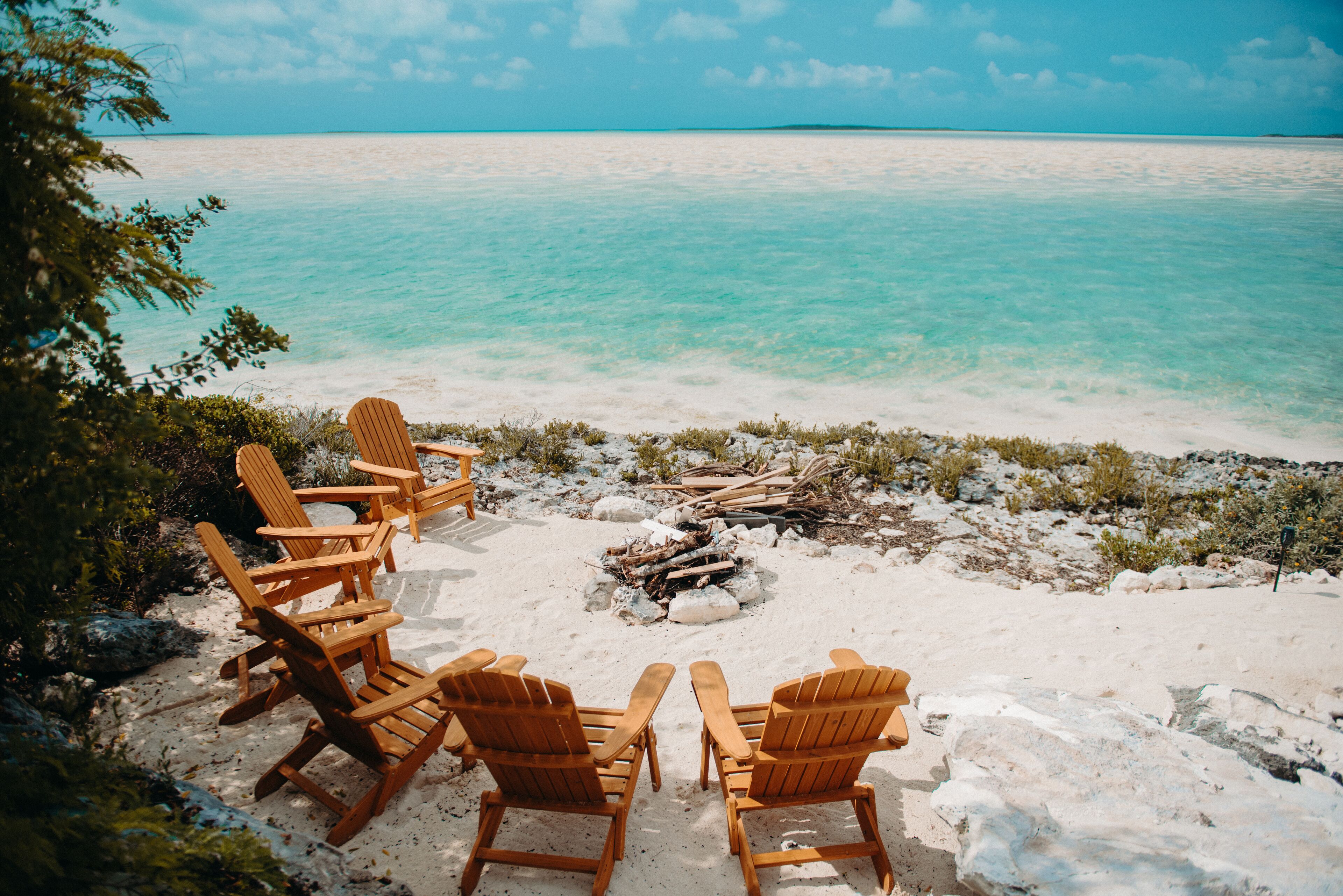 海灘、躺椅、沙灘巾