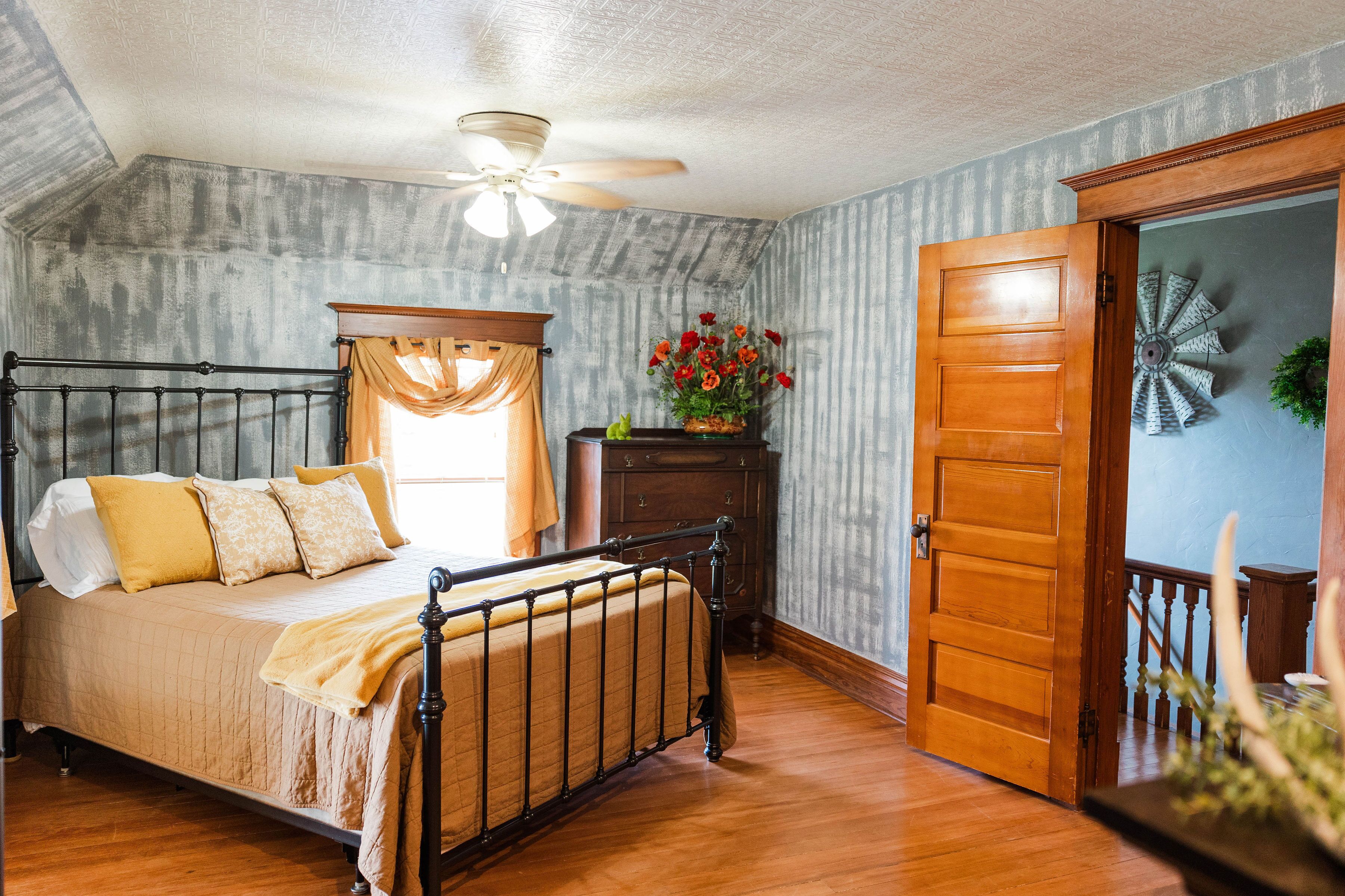 4 slaapkamers, een strijkplank/strijkijzer, gratis wifi, beddengoed