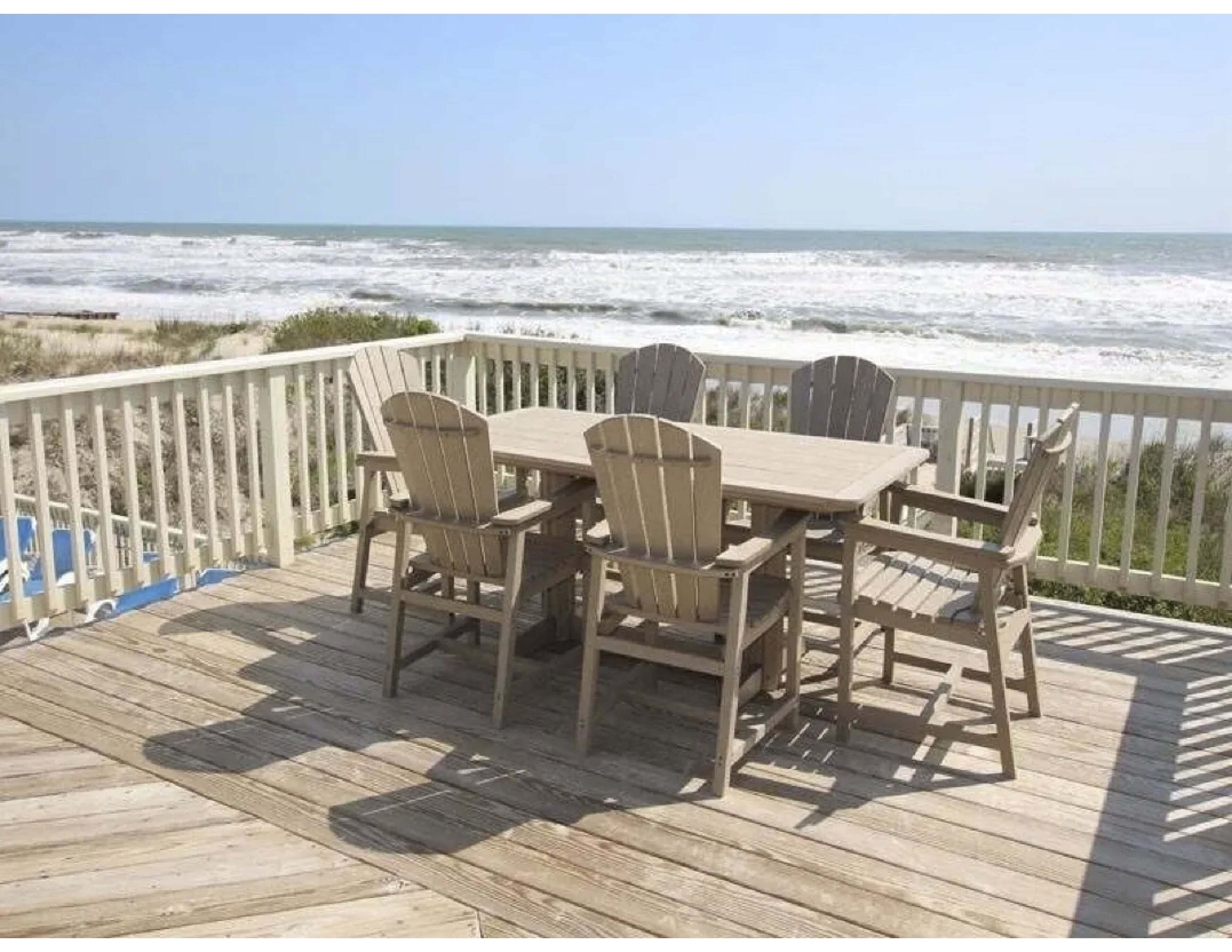 Stunning views of the Atlantic Ocean,private beach access,large pool and hot tub