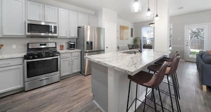 Cozy Retreat home in the Heart of Conroe