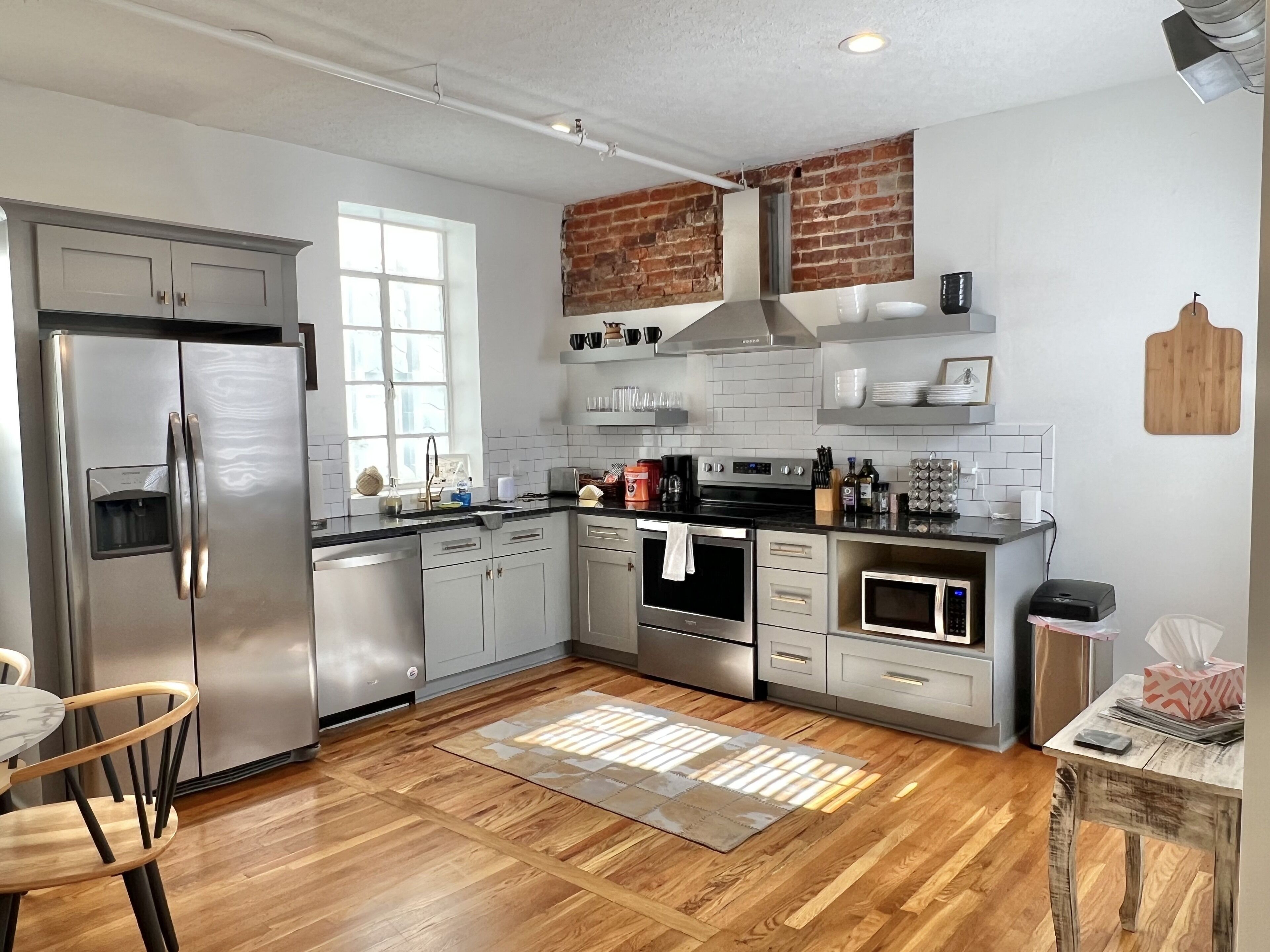 Microwave, oven, stovetop, dishwasher