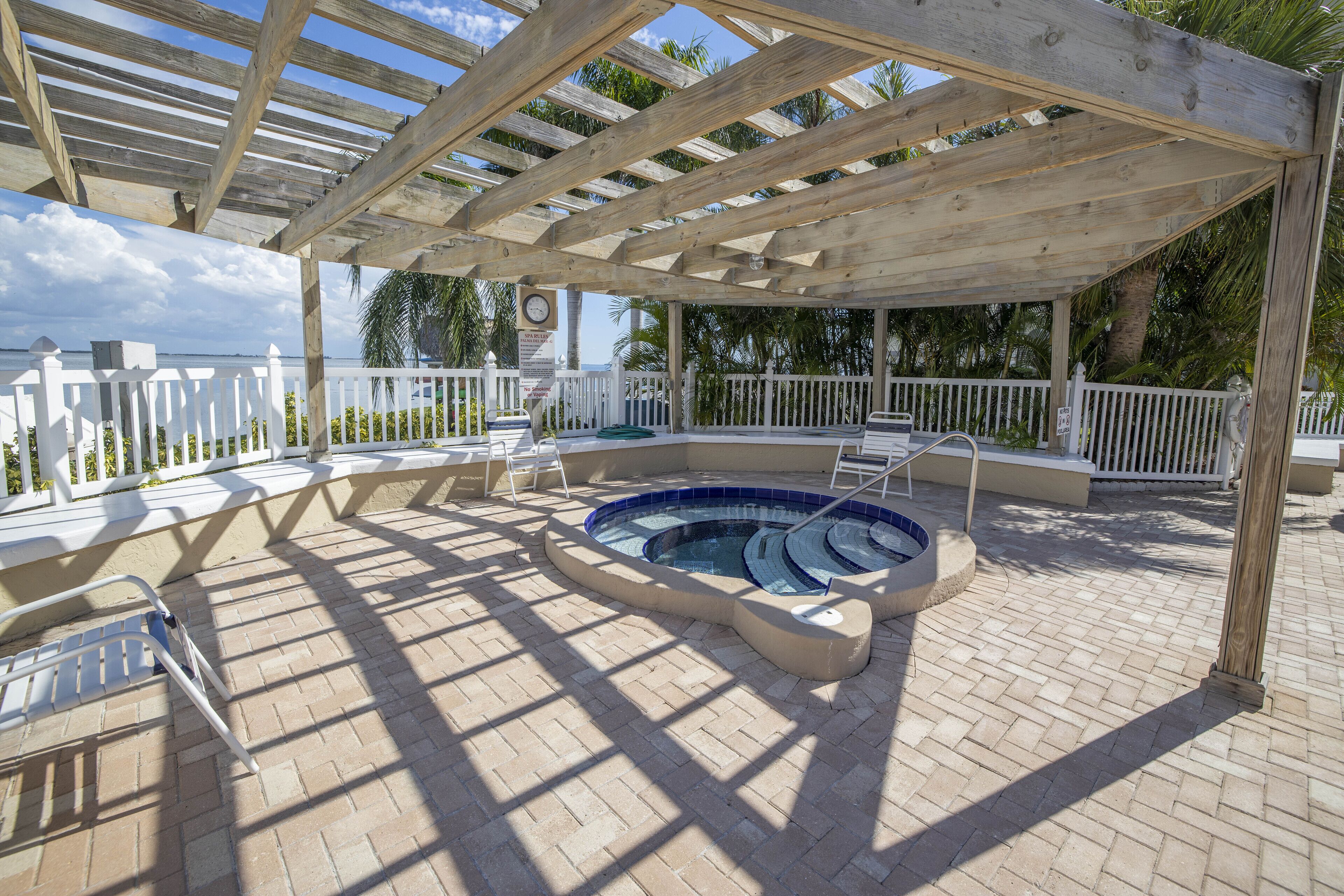 Summer Special-Beautiful Condo-Close to Beach