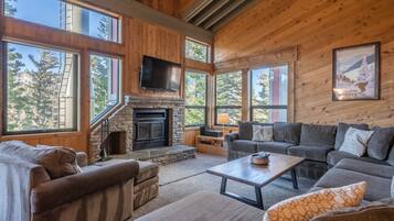 TV, fireplace, video games, table tennis