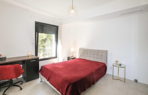 5 chambres, fer et planche à repasser, Wi-Fi gratuit, draps fournis