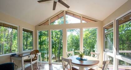 Cozy Mountain Cabin w/ Steam Shower. Family Friendly!