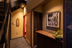 Reception - TSUDOYA Sannou (Osaka)