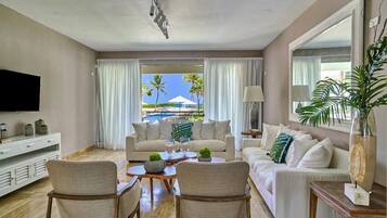 TV, strømmetjenester og kontorer