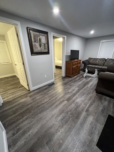 Entire bungalow with 2 bedrooms,kitchen,washroom & privacy 