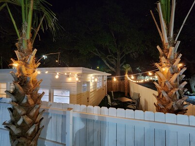Frannys FUN Florida Cottage by the Beach Downtown Fort Walton Beach!